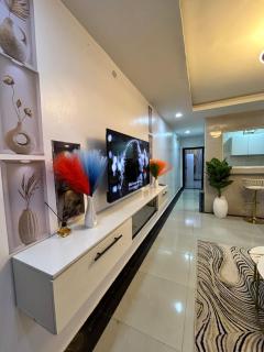 GRA Ikeja Lagos Luxury-Furnished 1BR Apartment, Family Friendly, 24hrs Eletric, WiFi - 3