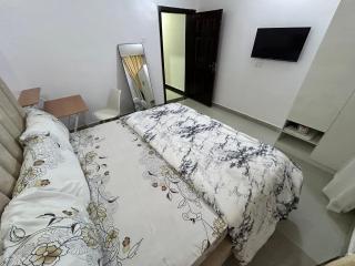 GRA Ikeja Lagos Luxury-Furnished 1BR Apartment, Family Friendly, 24hrs Eletric, WiFi - 1