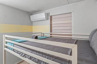 Family-Friendly Home for 5 Near Airport & Beaches - 1