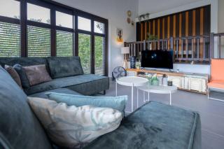 Blue Bay's Tropical Escape - 4