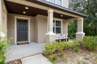 Spacious Springhill Family Getaway - 8