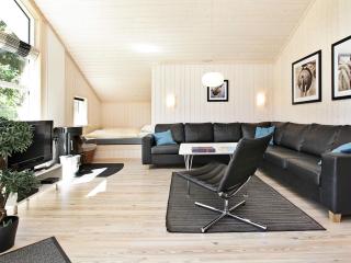 Splendid holiday home with view - 4