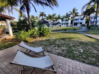 Peaceful & Scenic Villa on the Beach - 8