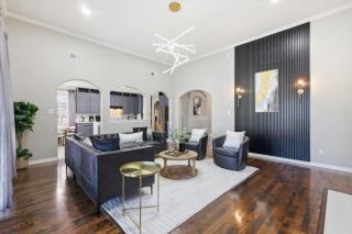 6BD Luxury Retreat w Backyard & Access Golf Course - 2