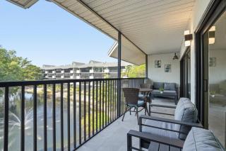 Lake and Fountain Views - Designer Furnished - Naples - 5