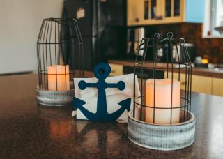 Jones Beach Houseboat - 1