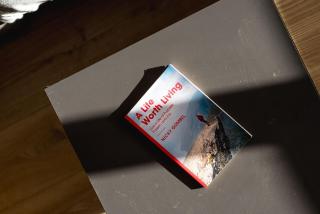 Spacious 4-Bedroom Split-Level Flat Near Mile End - 2