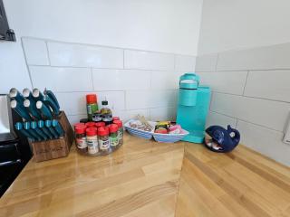 Tree-Top Lake-Front Cottage - 1