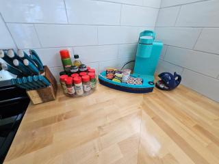 SeaSide Lake-Front Cottage - 1