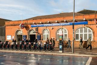 Spacious 4-Bedroom Apartment Near QMUL & Stations - 7