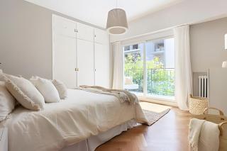 Confort y estilo en un espacioso departamento - 4