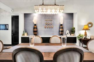 Crown Jewel of El Paseo with Private Pool & Spa - Palm Desert - 1