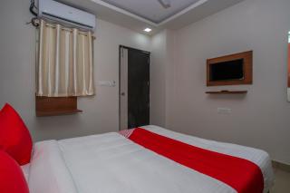Hotel O Varcity Phi Premium Pavilion ,Above HDFC Bank ,Near Anjaneya Temple Madiwala, Hosur Main r - 3
