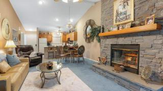 Lakeview: Fireplace, Pool & Kid-Friendly Fun - 7