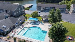 Lakeview: Fireplace, Pool & Kid-Friendly Fun - 4