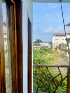 El Turista - MOON ST - 7