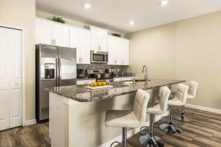 Luxury Getaway near Disney 4BR & Private Pool - 3