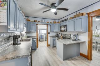 5 Mi to The Wilds Spacious Family Hub, Game Room! - 2