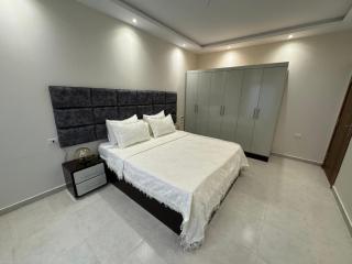 Marina Promenade, 80 m2 Cityapartment nahe New Marina & Sheraton, 3 Min zum Strand - 1