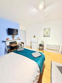 South London Guest Rooms - 1