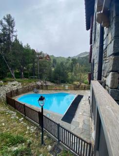 Arc 1950,4à6 pers, 2 chambres, lits faits, ménage compris, skis aux pieds, ski in-ski out, rénové 2025 - 9