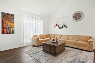 Cozy Full Bedroom Shared Home Great Value - 2