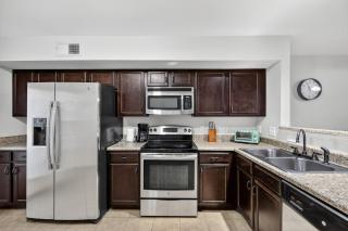 Cozy 2BR getaway with modern comfort - 5