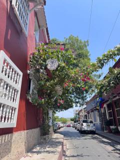 A3-1 Balcones - Apartamento con Full Aire Acondicionado y Agua Caliente dentro de las muralla - 2