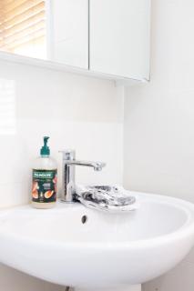 Zen Escape Guest House " Location 2" - Three listings - Nooky studio, Chillax Rest, Zen Garden Tiny Home - 3