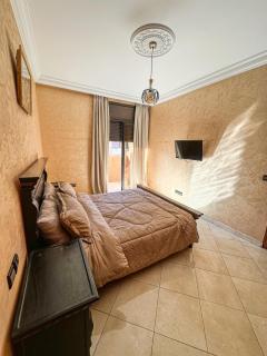 Appartement 3 chambres - 2 Balcons - 2 salles de bain - Wifi - Netflix - 5