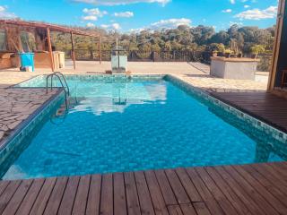Chácara Com Piscina e Vista das Montanhas - 0