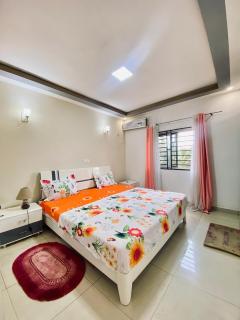 Elvira Plaza Residence - 1