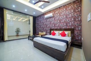 Collection O Rudrapur Bus Stand Formerly Corinthian - 7