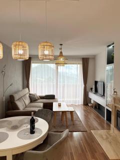 Donovall Apartment - 0