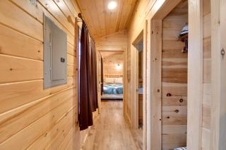 Lakefront Relaxation and Adventure Sodus Bay Cabin - 3