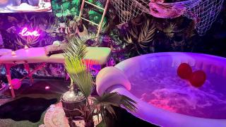 Un Mirage Tropical - Bulles , Spa & Détente en Bord de Loire - 1