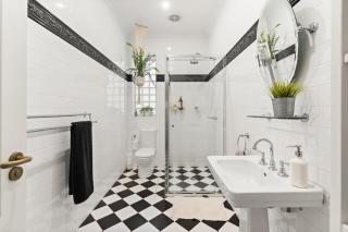 Beautiful Bondi Family Home - 8