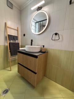 Thymeli Cozy Apartment - 4