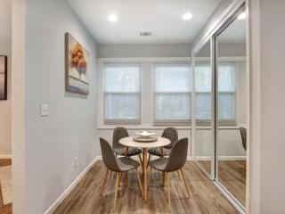 Hunter's Knoll Garden - 7