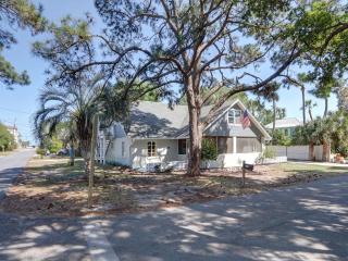 Sundial Inn Unit 4 - 1