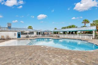 Beachside Colony Unit 613 - 9