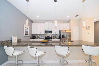 3151LS TOWNHOUSE 4 BEDROOMS & 3 BATHROOMS + POOL - 8