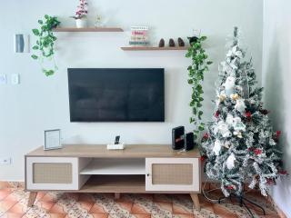 Casa à 300 metros da PRAIA com PISCINA, CHURRASQUEIRA e 2 VAGAS DE GARAGEM! - 2