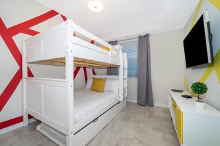 3131-102JJ STOREY LAKE, CONDO 2/2 LAKE VIEW - 2