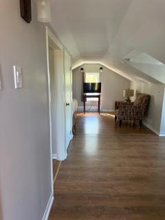 Elizabeth Loft 1BR Parking Central - 3