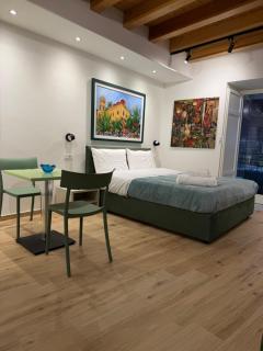 Caminneci Palace Boutique - 3