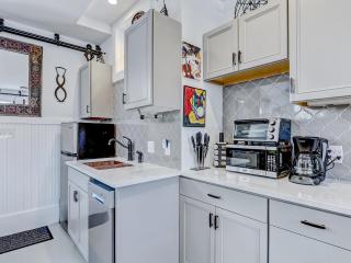 Drayton Place Carriage Unit 1 - 3