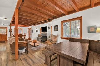 Otter Hot Tub Retreat Near SHARC - Sunriver - 8