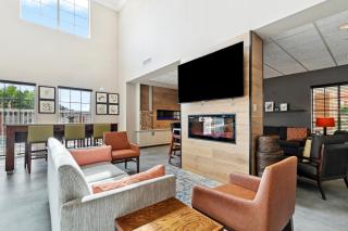 Country Inn & Suites by Radisson, Covington, LA - 8