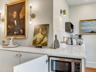 The LaRoche Estate on Pulaski Square - 4